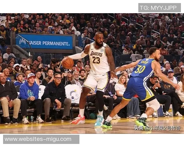 2009年勇士与湖人激战回顾：一场篮球盛宴的传奇对决与精彩瞬间