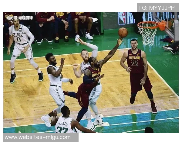 国王球队与凯尔特人激战正酣谁能在这场对决中笑到最后