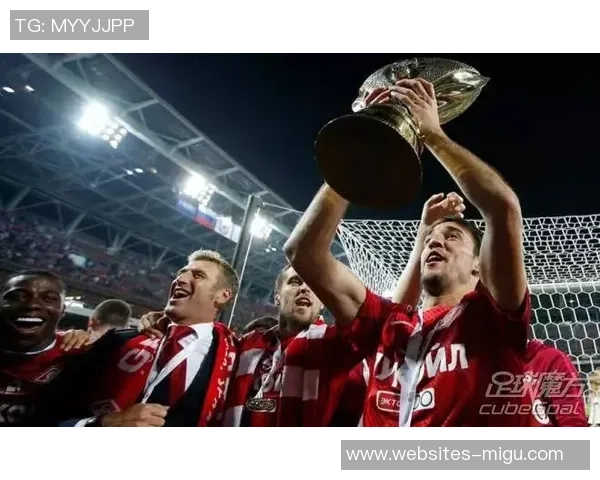 圣迪纳摩迎战乌法全力争胜期待精彩对决与球迷共庆激情时刻 圣迪纳摩迎战乌法全力争胜期待精彩对决与球迷共庆激情时刻