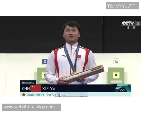 孙兴O的足球传奇之路：从青涩少年到世界巨星的奋斗历程与荣耀时刻